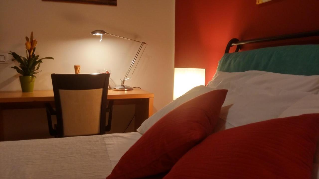 לינה וארוחת בוקר סנטה ונרינה La Casa Del Melograno מראה חיצוני תמונה