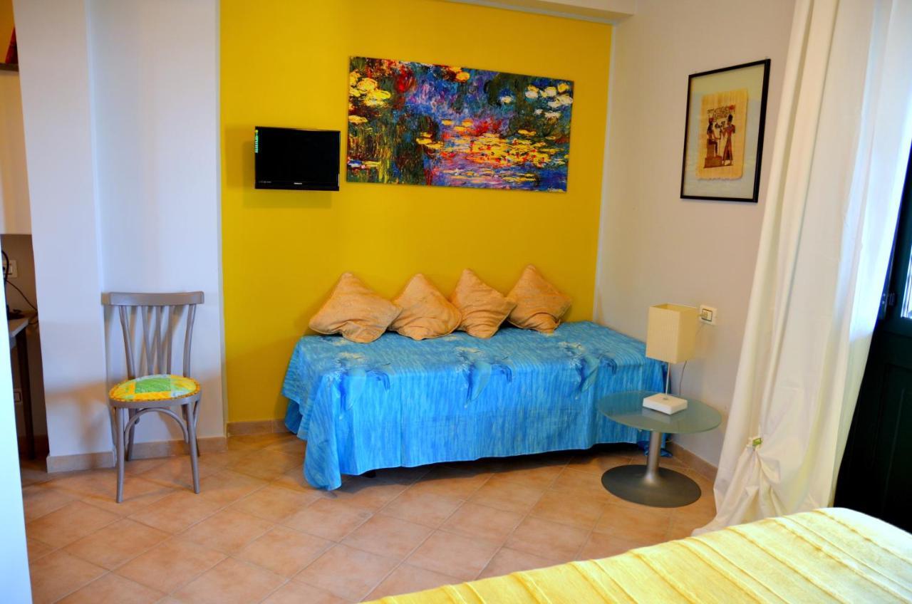 לינה וארוחת בוקר סנטה ונרינה La Casa Del Melograno מראה חיצוני תמונה