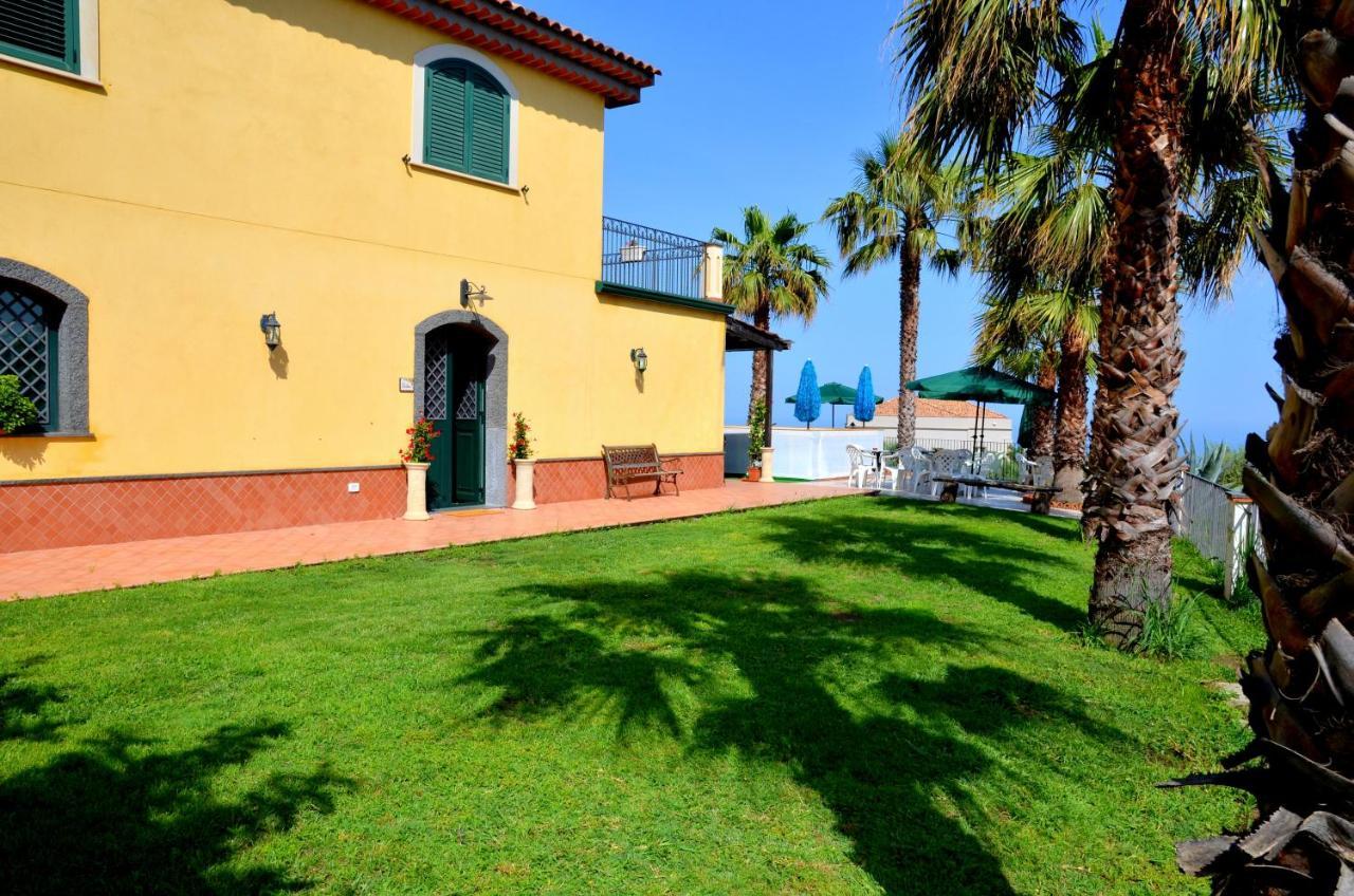 לינה וארוחת בוקר סנטה ונרינה La Casa Del Melograno מראה חיצוני תמונה