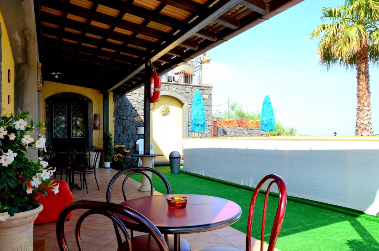לינה וארוחת בוקר סנטה ונרינה La Casa Del Melograno מראה חיצוני תמונה